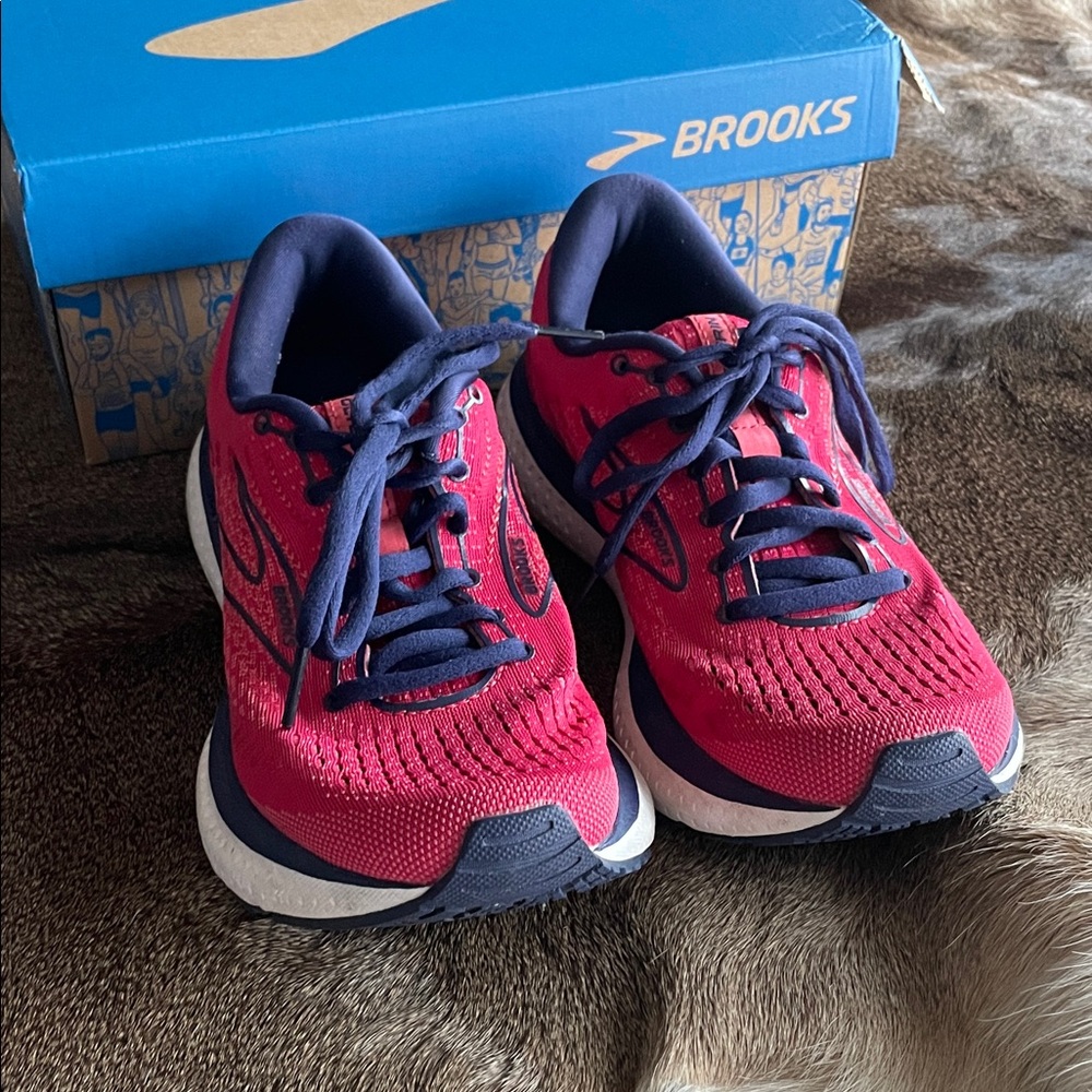 Women’s Brooks Glycerin 19 - Size 7.5